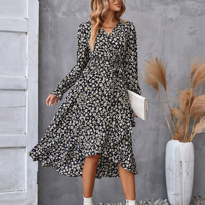 Robe Élégance Florale Manches Longues et Volants